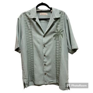 Tommy Bahama 100% Silk Green Hawaiian Shirt Medium Palm Trees